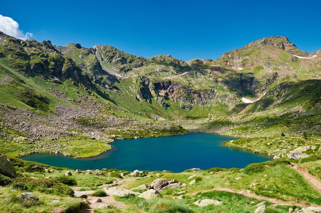 Lagos Tristaina Andorra Turismo Pirineos